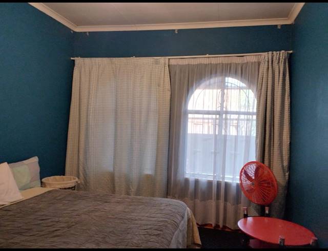 3 BEDROOM HOUSE FOR SALE IN ROSHNEE